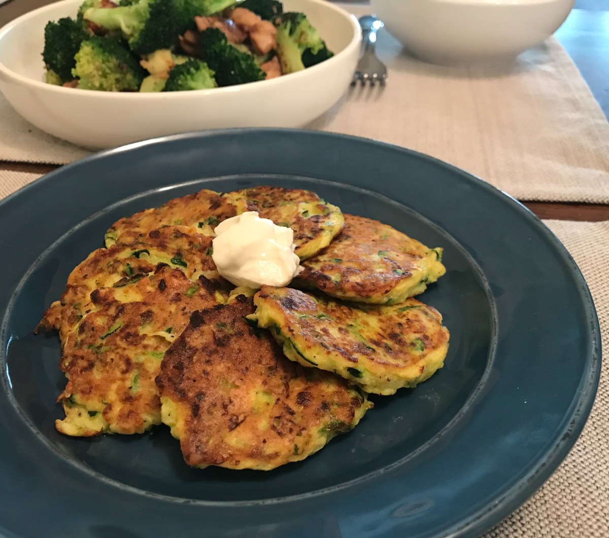 西式櫛瓜餡餅 Zucchini Fritters