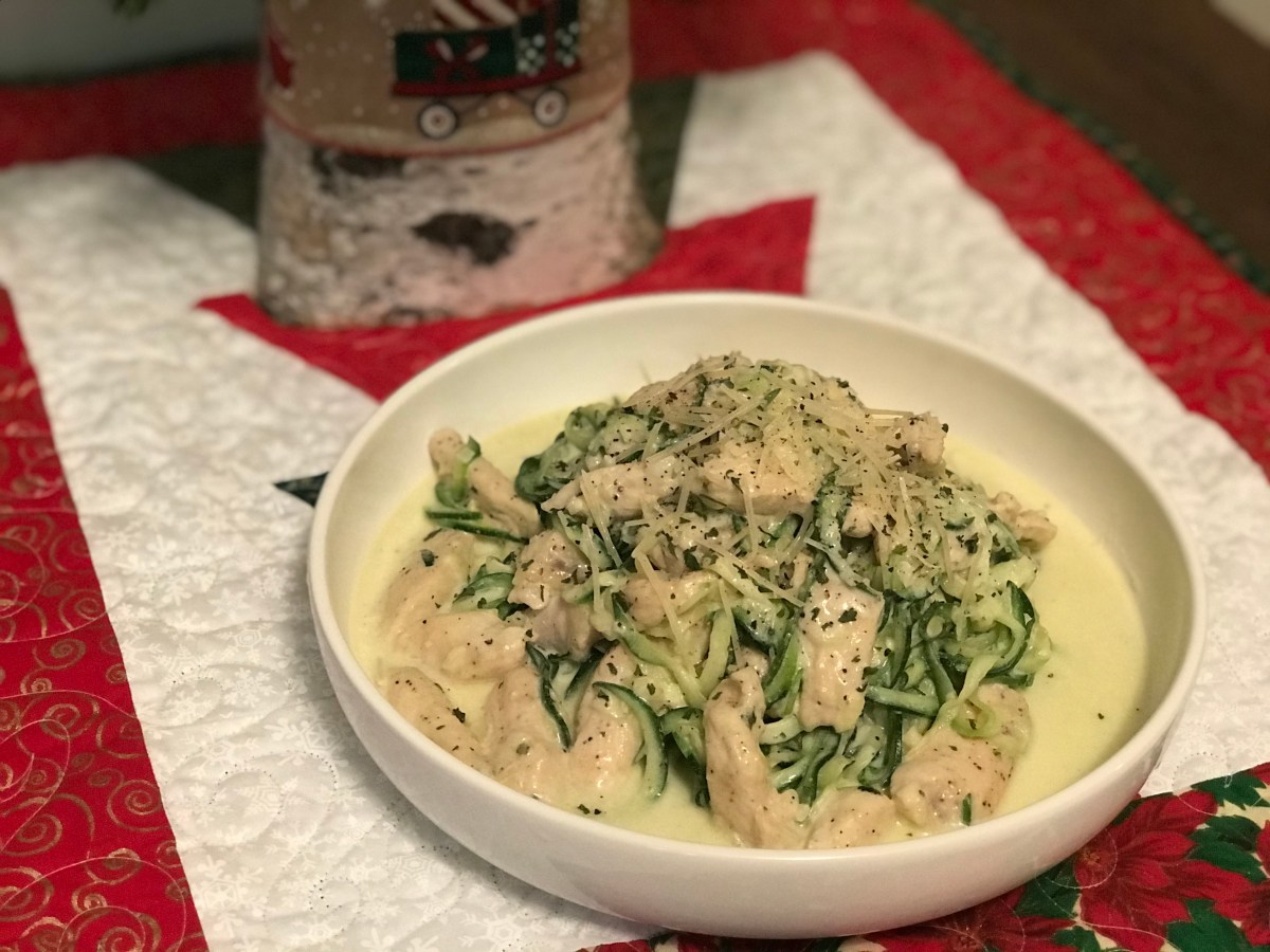 白醬雞肉節瓜麵 Zucchini Noodles Chicken&nbsp;Aflredo
