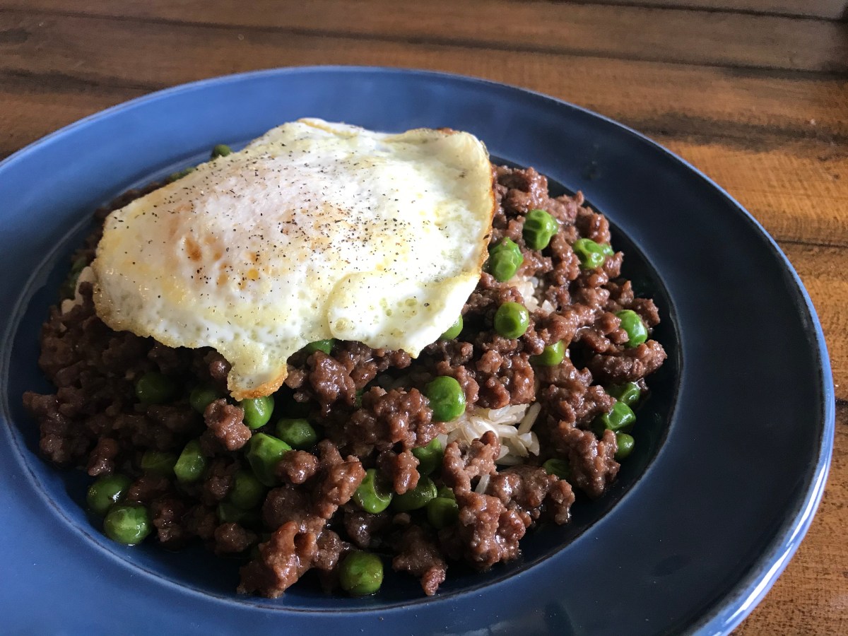 煎蛋免治牛肉飯 Minced Beef with&nbsp;Rice